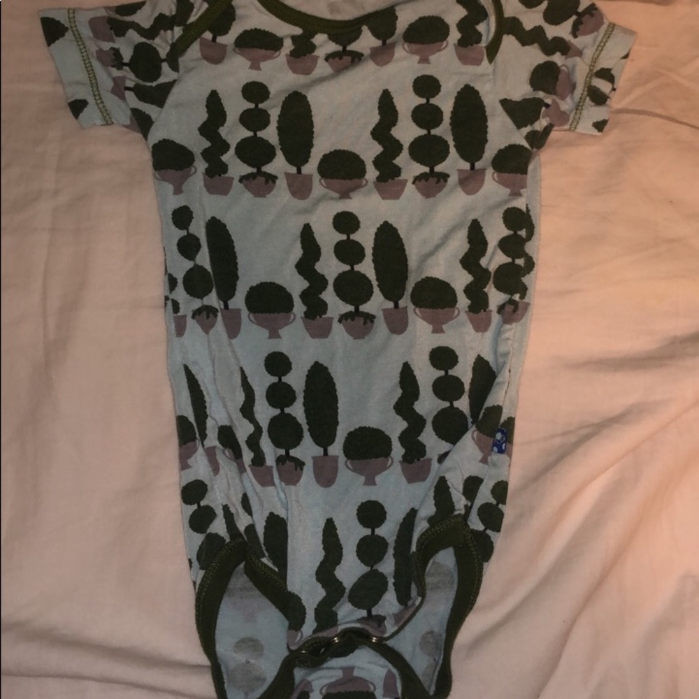 6-12 kickee pants onesie